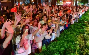 Khán Giả Trẻ Hòa Nhịp Cùng 'Đất Nước Trọn Niềm Vui'